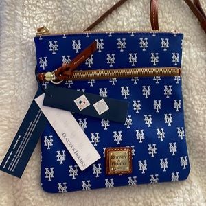 DB Mets Baseball bag! Brand New Small Original “Dooney & Bourke” Beautiful bag.